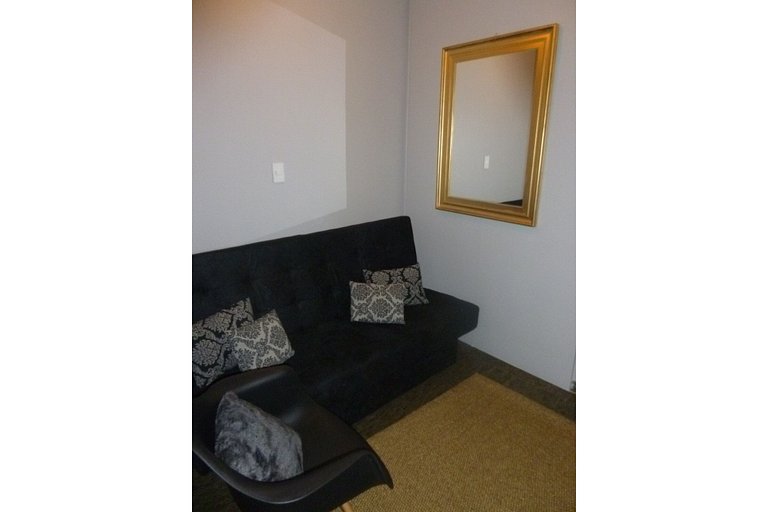 Studio at Al. Santos close Paulista Av. Air-Con