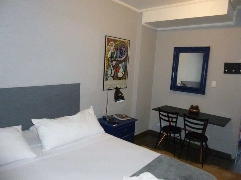 Studio at Al. Santos close Paulista Av. Air-Con