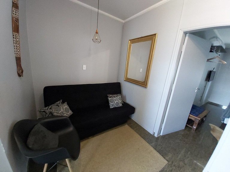 Studio at Al. Santos close Paulista Av. Air-Con