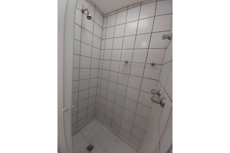 Studio, próximo ao Ibirapuera e Av. Paulista. Air Cond.
