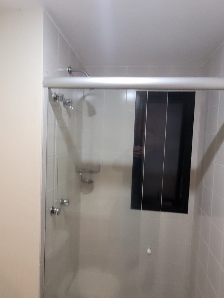 Ótimo Flat com ótima localização, condicionado e garagem