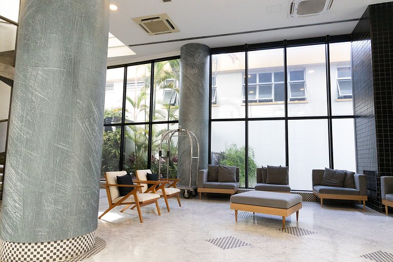 Ótimo Flat com ótima localização, condicionado e garagem
