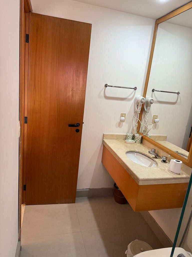 Admirable Flat Jardins - Garagem, Ar Condicionado